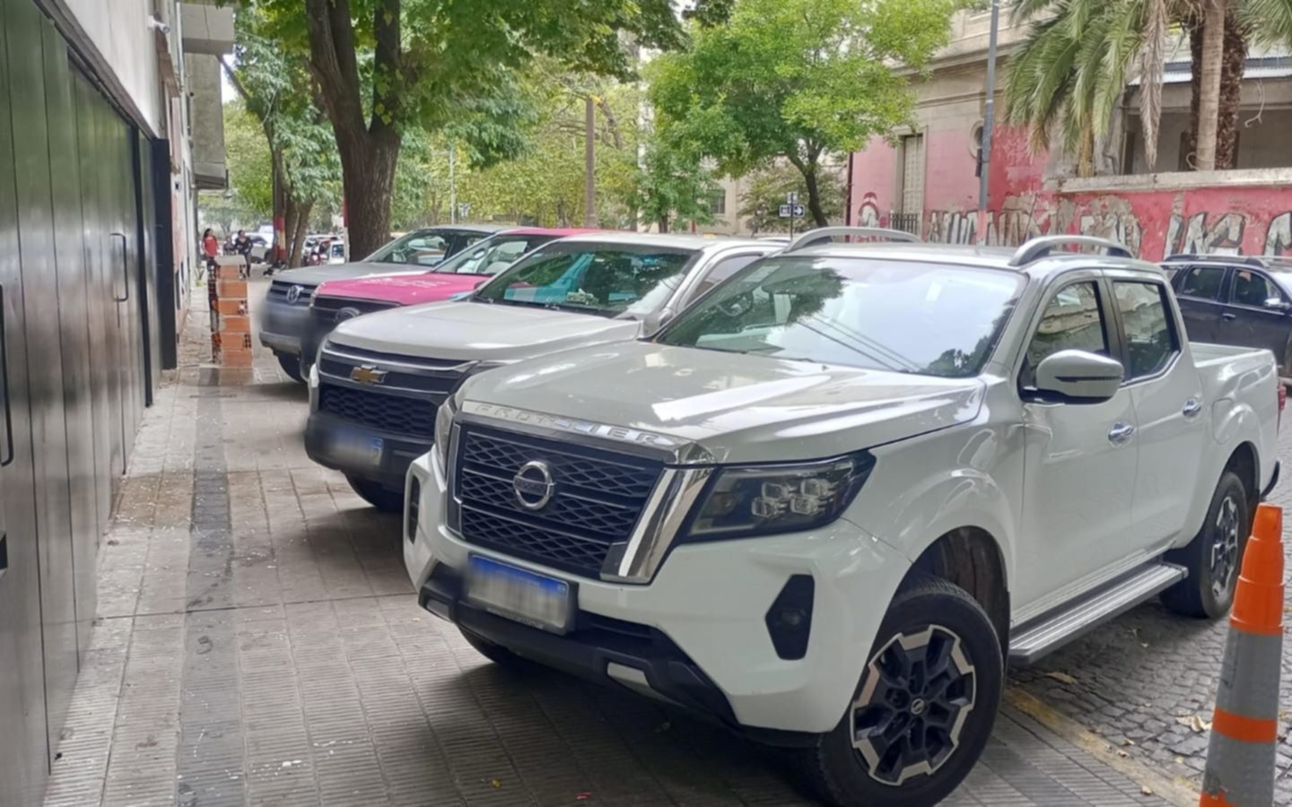 "Estacioná donde quieras": variopinto de reclamos y descontrol en La Plata