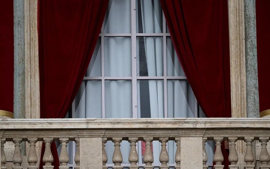 ¿Cuánto tarda en salir al balcón el nuevo Papa? El protocolo del vaticano