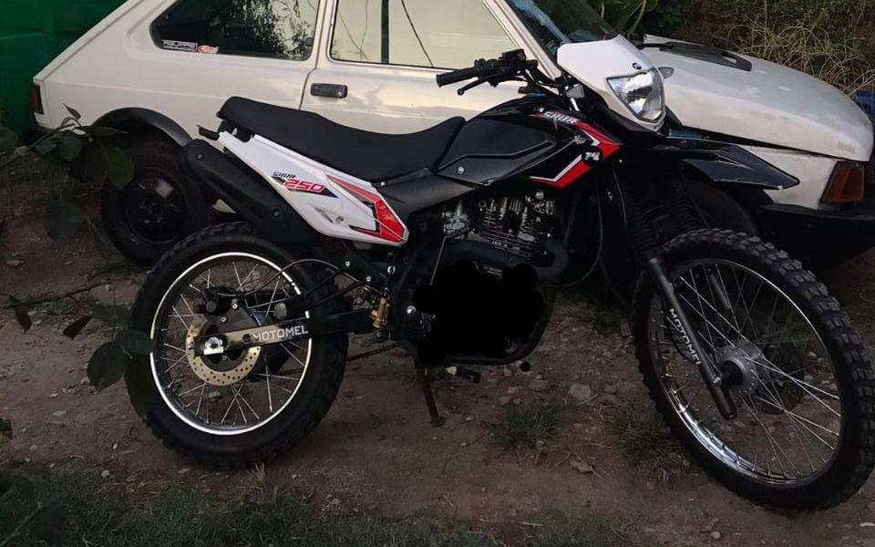 La Plata: le secuestraron la moto en un operativo y cuando la fue a buscar, ya no estaba
