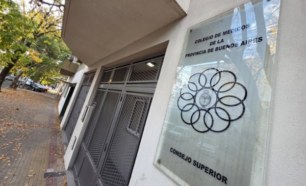 Profesionales de salud en alerta: nuevas disposiciones en la matriculación