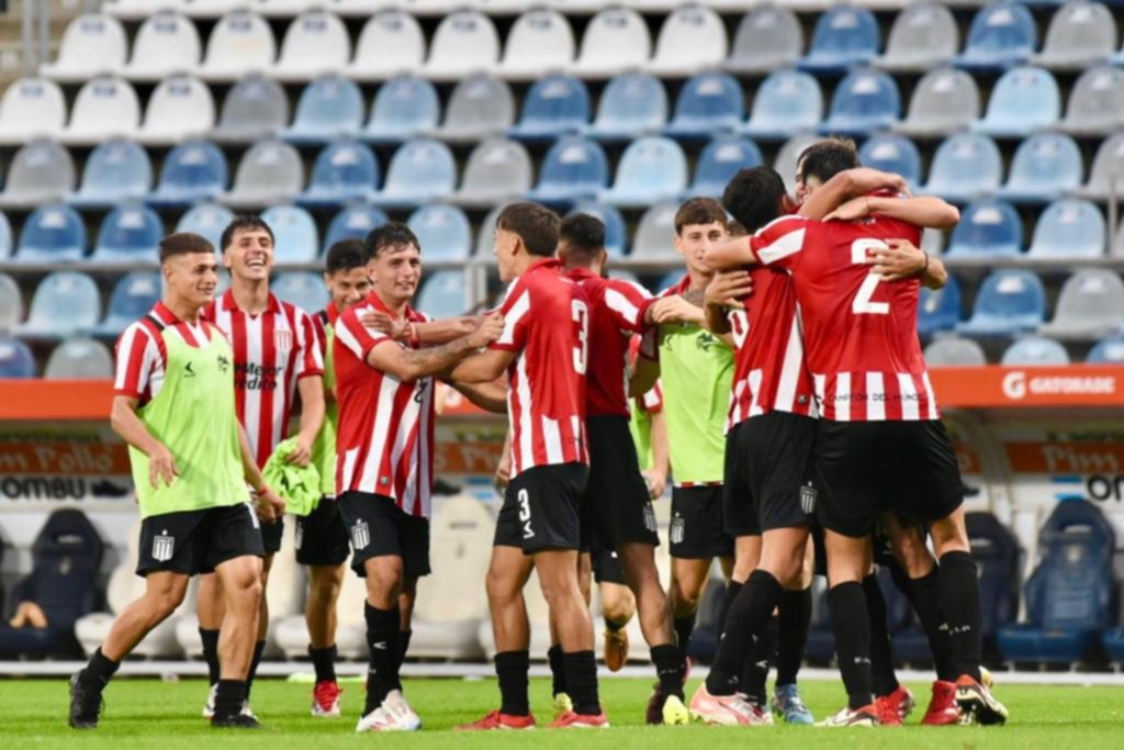 Estudiantes se quedó con el clásico en el Bosque
