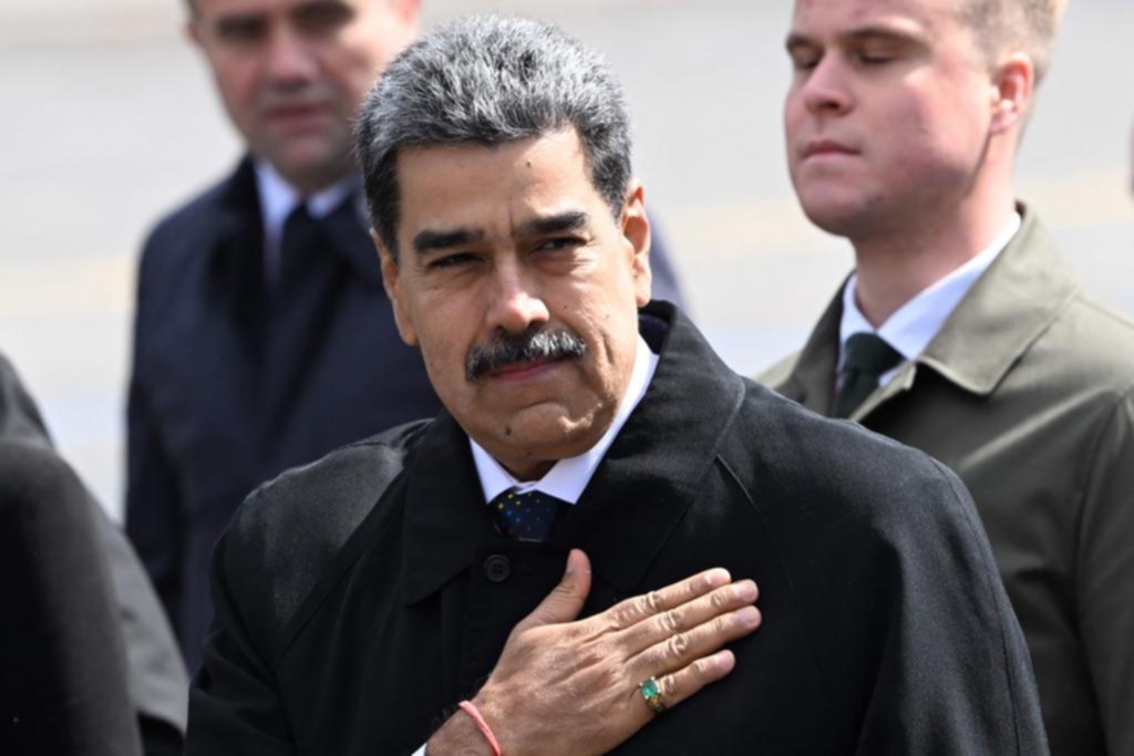 La mira en la salida de los asilados de la Embajada