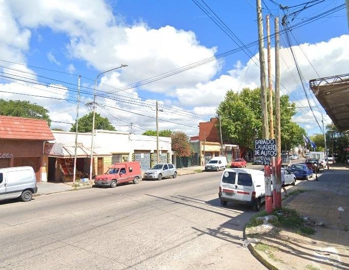 Otro robo a mano armada causó pánico en un local de la Av. 122