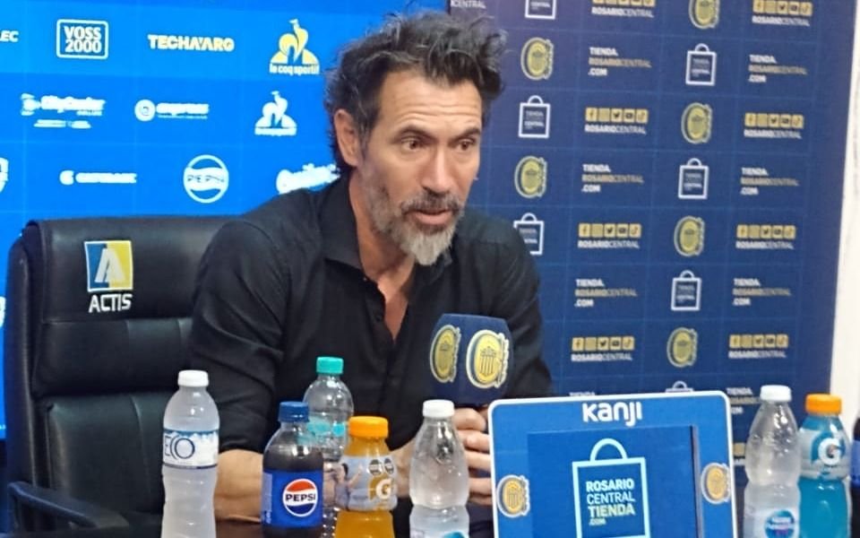 Eduardo Domínguez, fuerte: "Te condicionan,  te estás enfrentando a gente poderosa y las consecuencias son muchas"