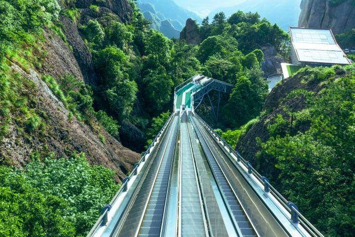 Senderismo sin complicaciones con escaleras mecánicas