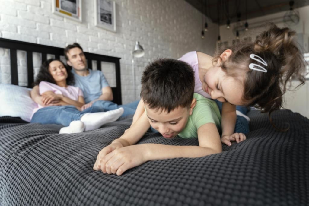 Dejar que los chicos se aburran puede ser la mejor decisión para la crianza