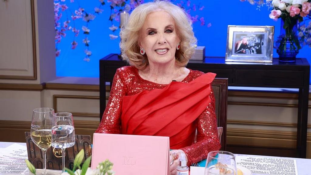 Qué piensa Mirtha sobre el nuevo Papa, León XIV