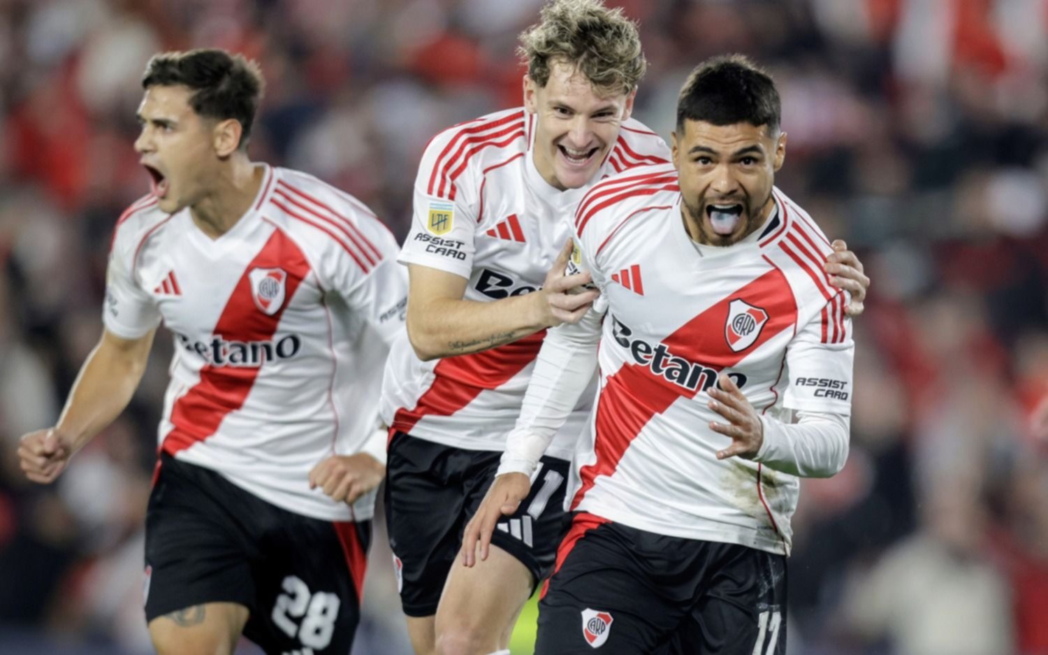 Con goles de Ignacio Fernández, Marcos Acuña y Paulo Díaz, River Plate goleó a Barracas Central