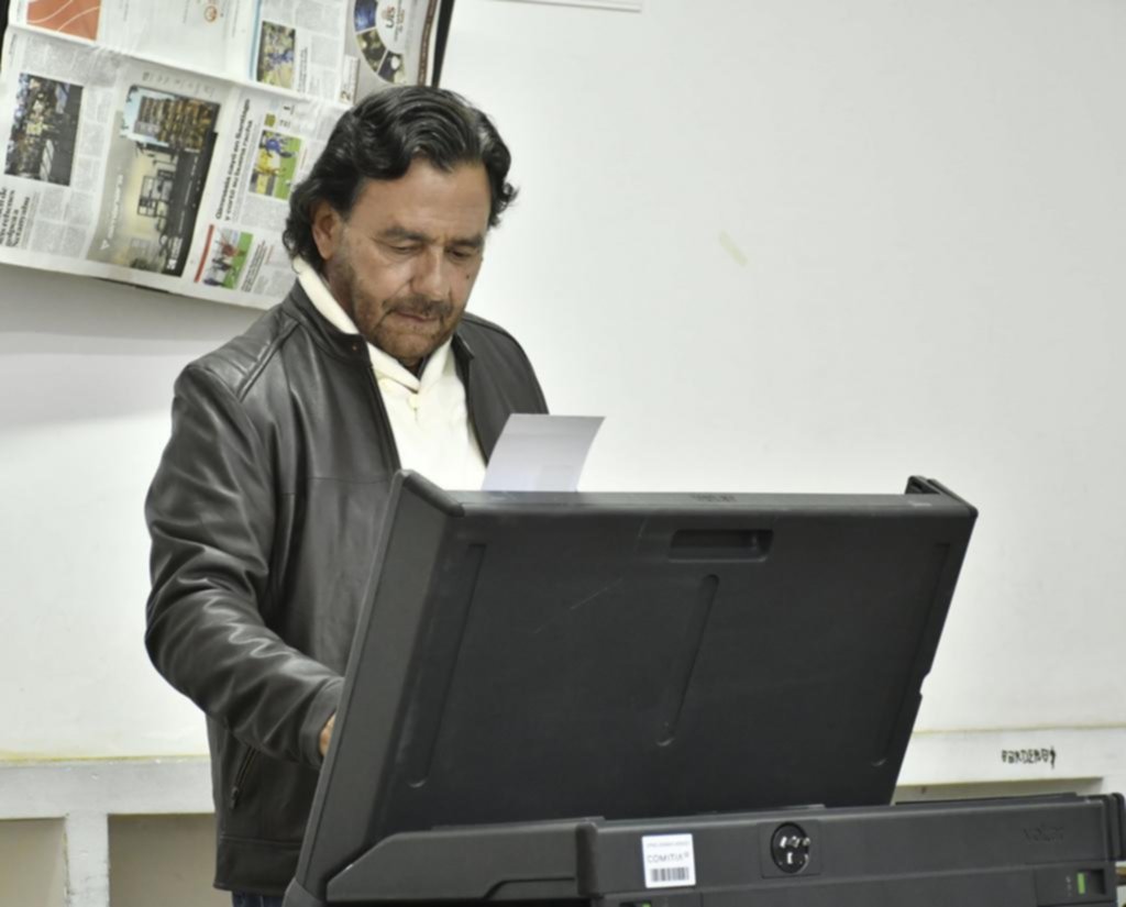 Con las elecciones desdobladas ganaron los gobernadores