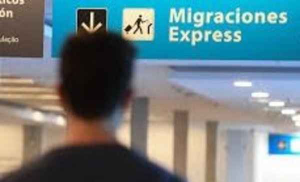 ¡Alerta Migratoria! Cambios Radicales en las Políticas de Inmigración Anunciadas por el Gobierno Argentino: Estudiantes, Salud y Deportaciones en la Mira
