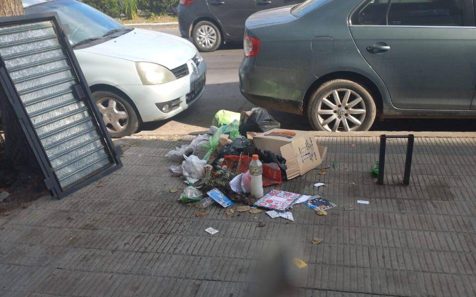Piden un contenedor de basura en la calle 13 entre 34 y 35