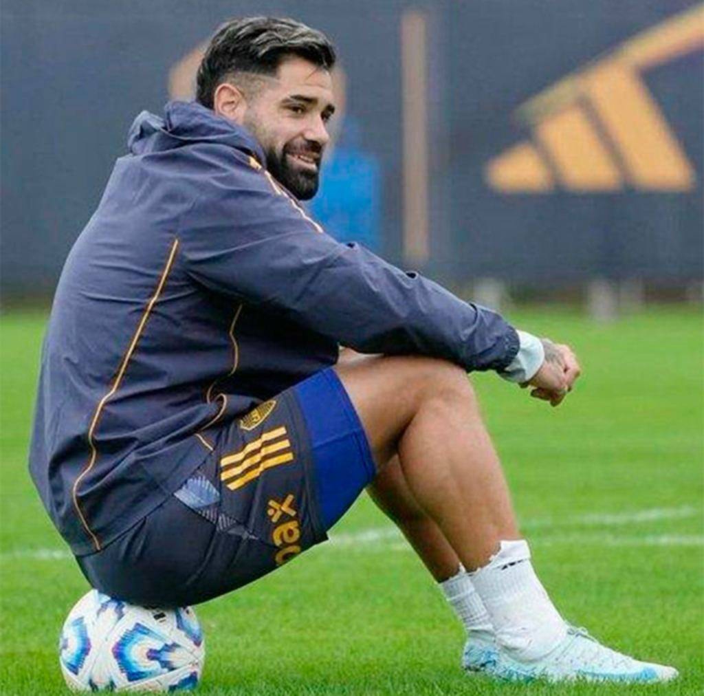Herrón analiza jugar ante el Rojo con doble 9