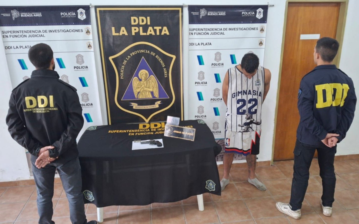 En Los Hornos, detuvieron a un prófugo por el crimen de Hugo Gauna