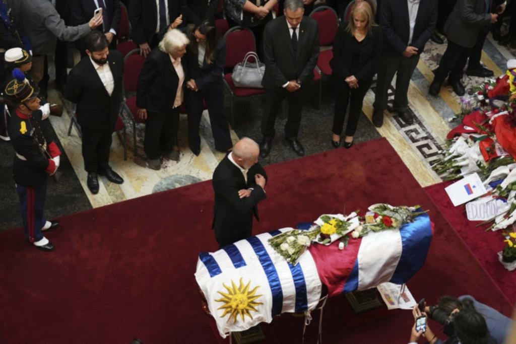 Último adiós a Mujica: el sentido homenaje de Lula