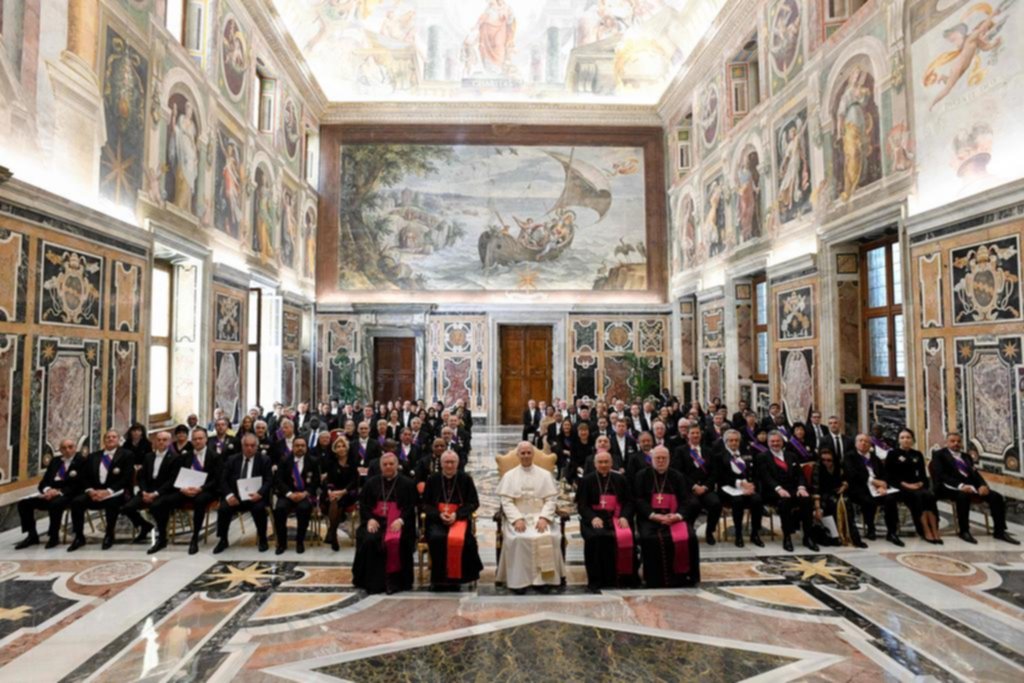 Hombre y mujer: la base de la familia para el Papa