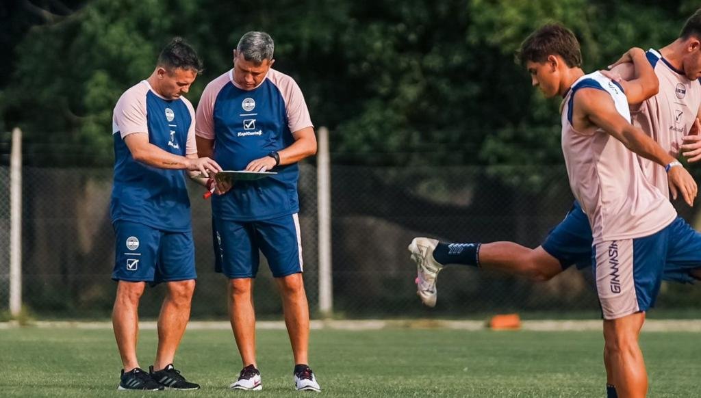 Diego Flores ya arregló su rescisión de contrato