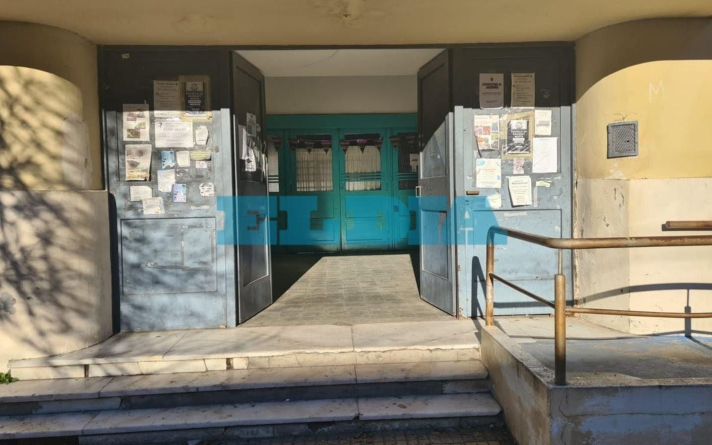 Acatamiento dispar en la jornada de paro docente en las escuelas de La Plata
