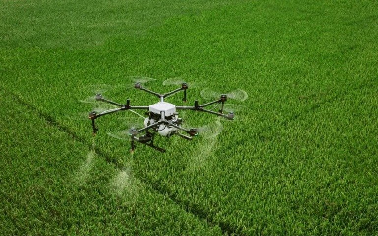 Los drones agrícolas consolidan su avance global y diversifican el trabajo rural