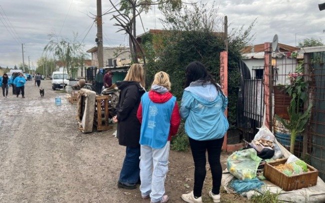 Despliegan atención médica integral en municipios bonaerenses afectados por el temporal