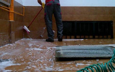 Diócesis de Quilmes colecta elementos de limpieza para damnificados por el temporal