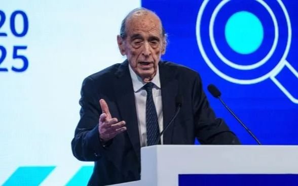 Economista escuchado por Milei dijo que "el mundo aprecia lo que se está haciendo, pero recuerda la historia"