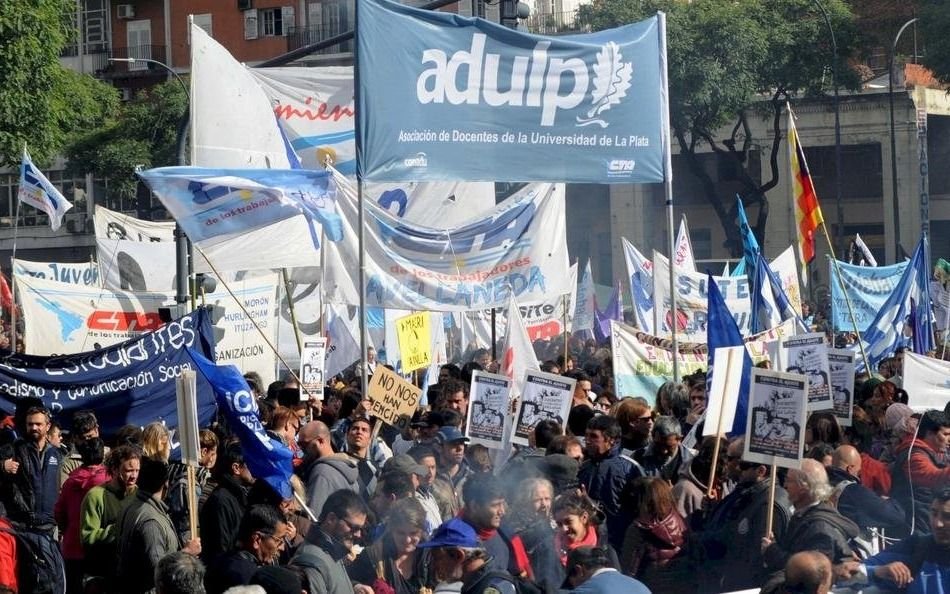 Los docentes de la UNLP confirmaron el paro para este viernes