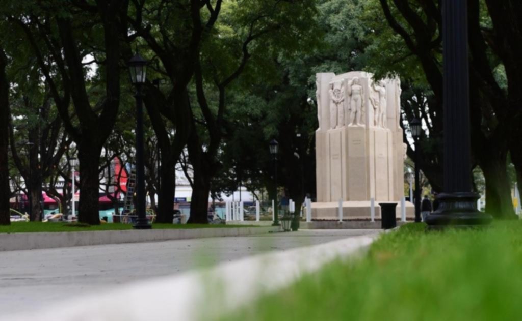 Con Santiago Motorizado a la cabeza, este finde se reinaugura Plaza Rocha