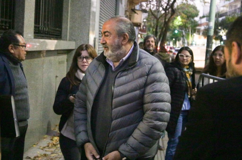 La CGT irá a la Justicia por el derecho a huelga; Daer pasó por la Rosada