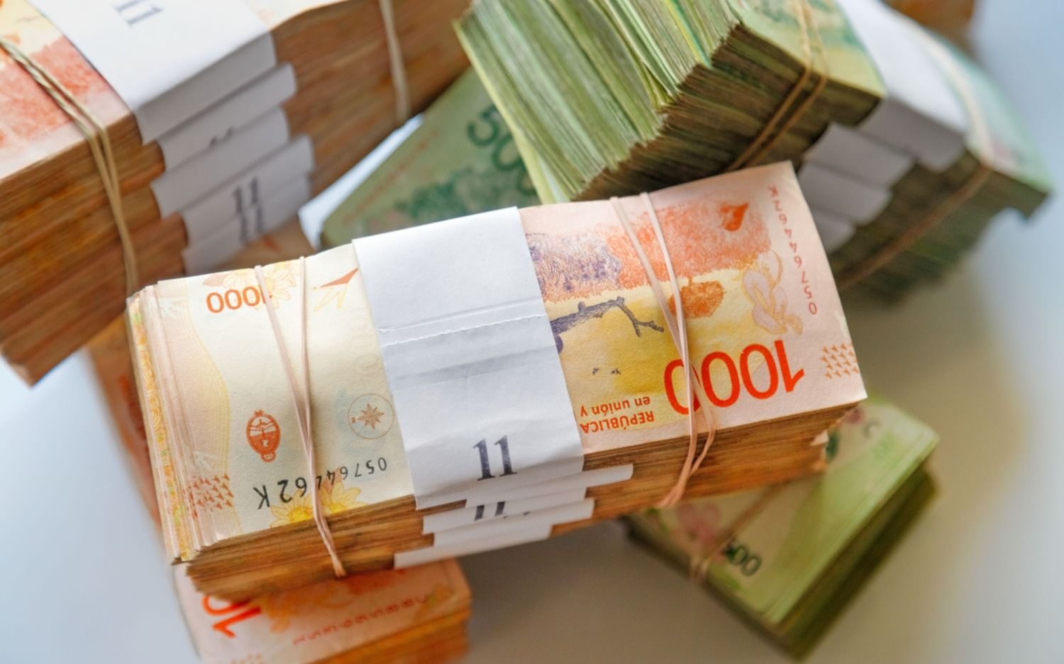 Multimillonaria por error: esperaba $8.000 de cuota alimentaria y le depositaron una fortuna