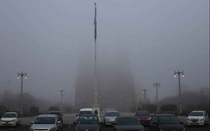 Domingo empezó con nieblas y mucha humedad en La Plata: ¿cómo sigue el tiempo?