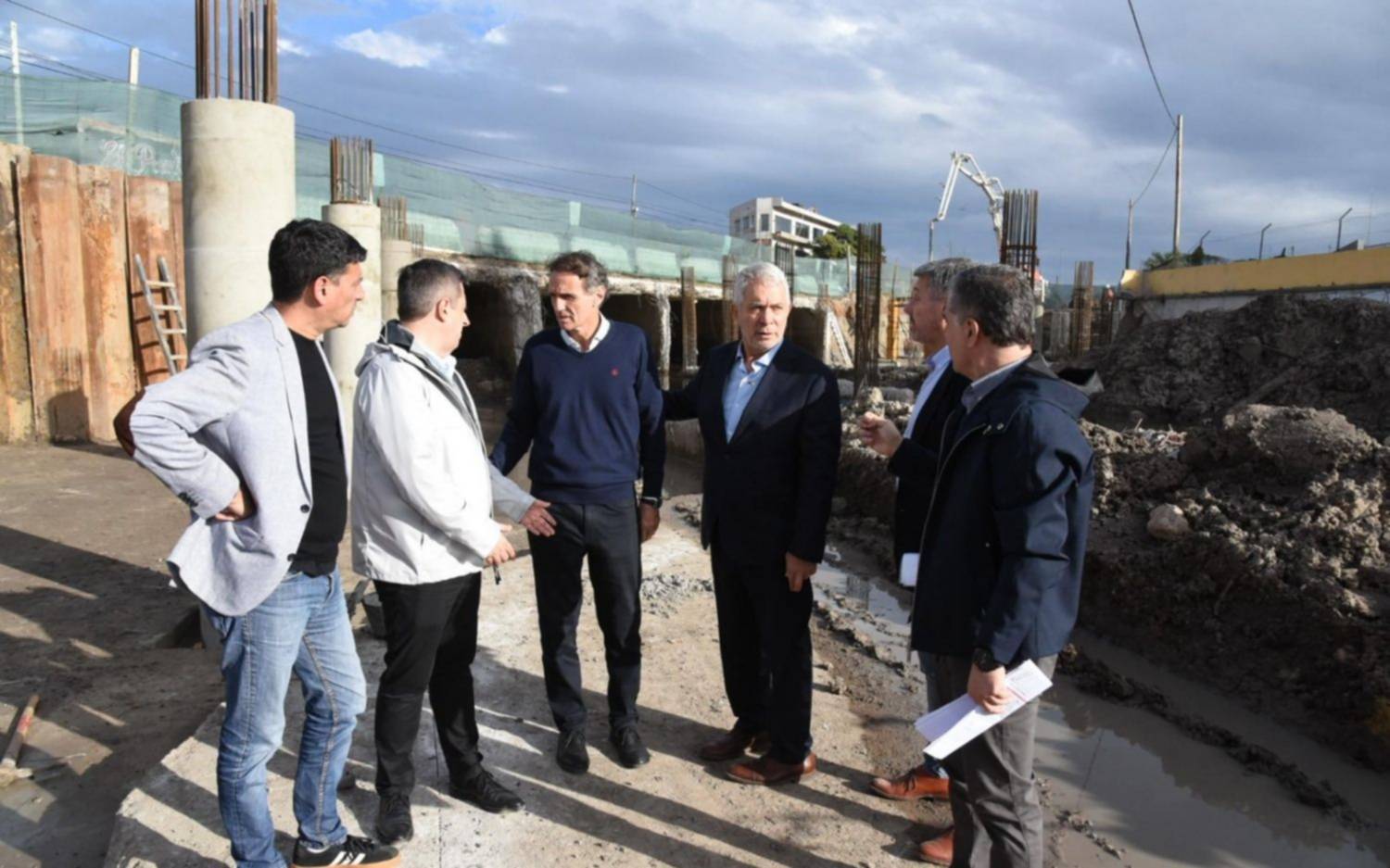 La Comuna y la Provincia acordaron un plan de obras viales en calles troncales de La Plata