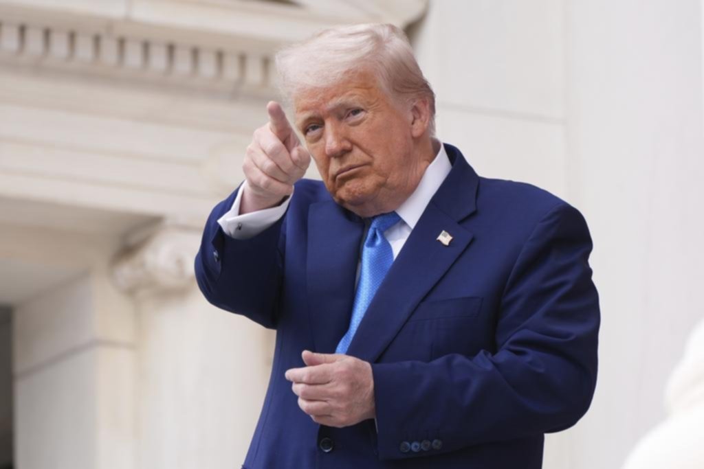 Chau visas a estudiantes: Trump y otra avanzada alarmante