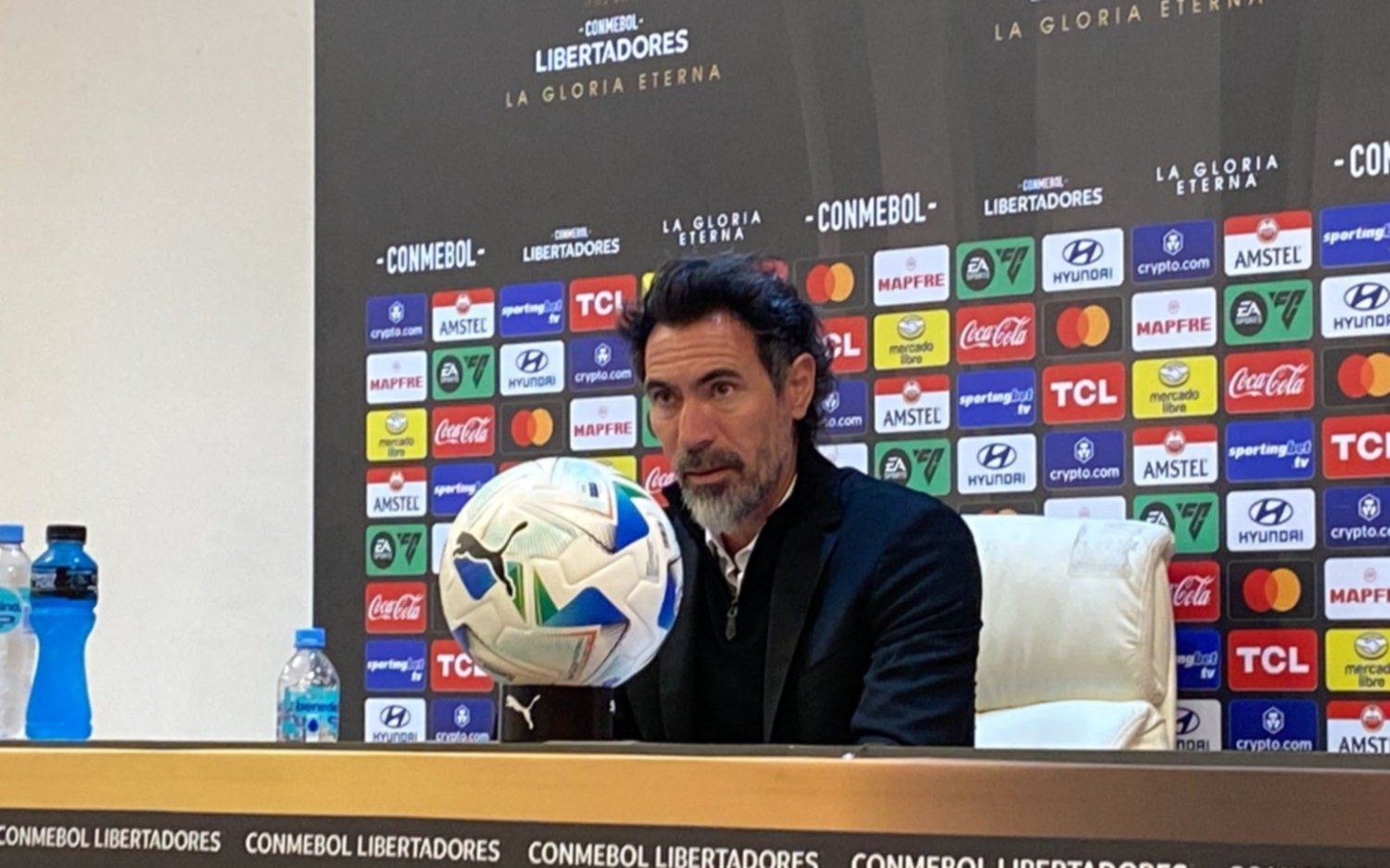Domínguez, durísimo: "Jugamos mal, el grupo no se cree que es gran equipo y jugando así no nos va a alcanzar"