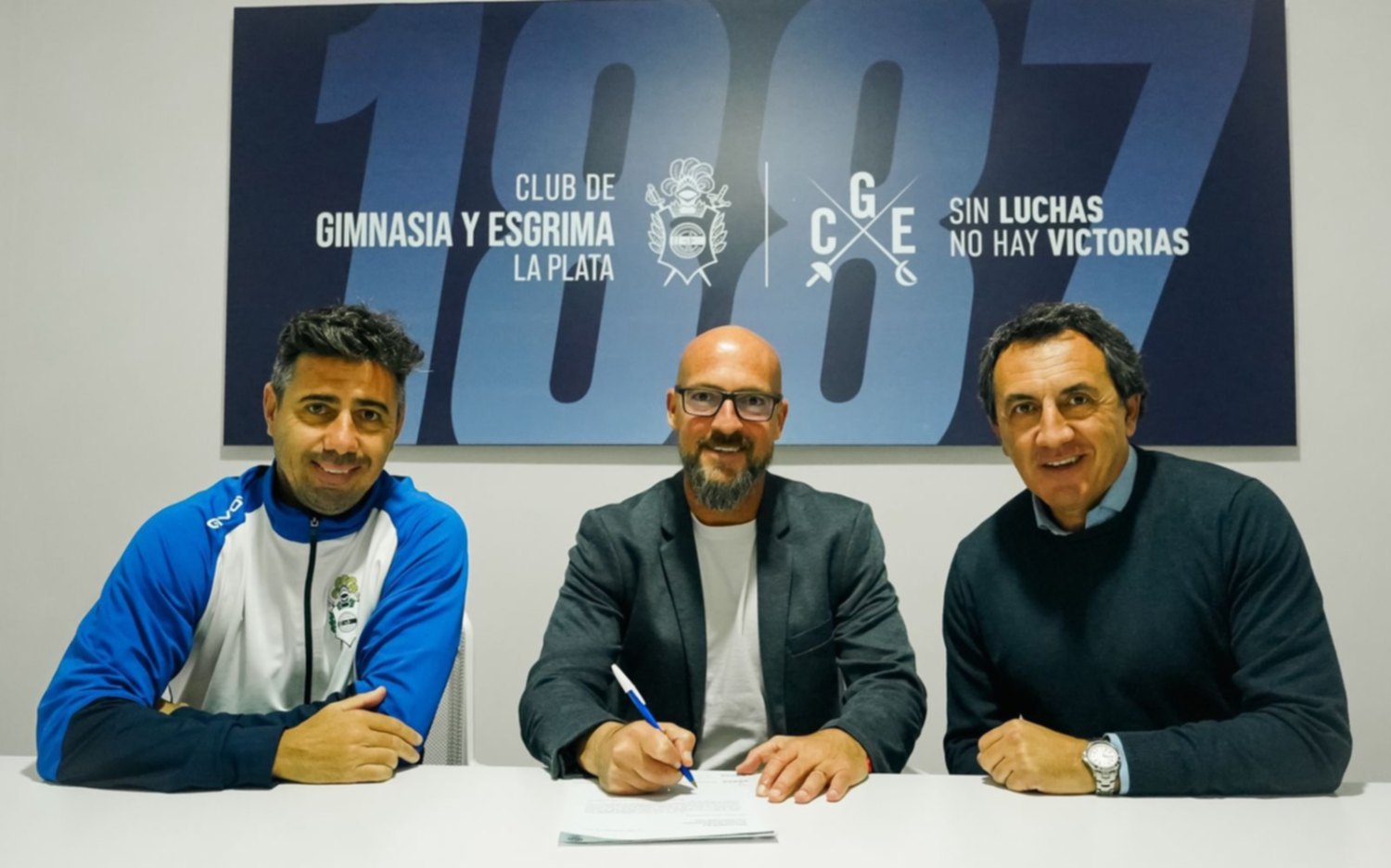 Orfila puso el gancho en Gimnasia y es el nuevo DT: “Bienvenido al Lobo”