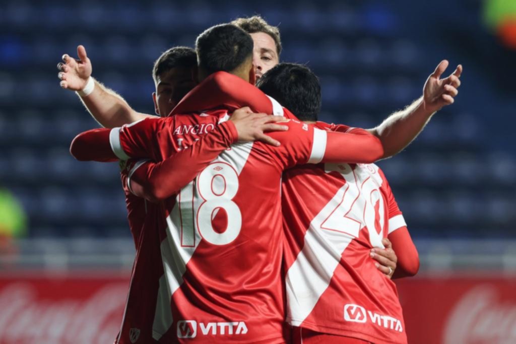 Argentinos goleó y avanzó en la Copa Argentina