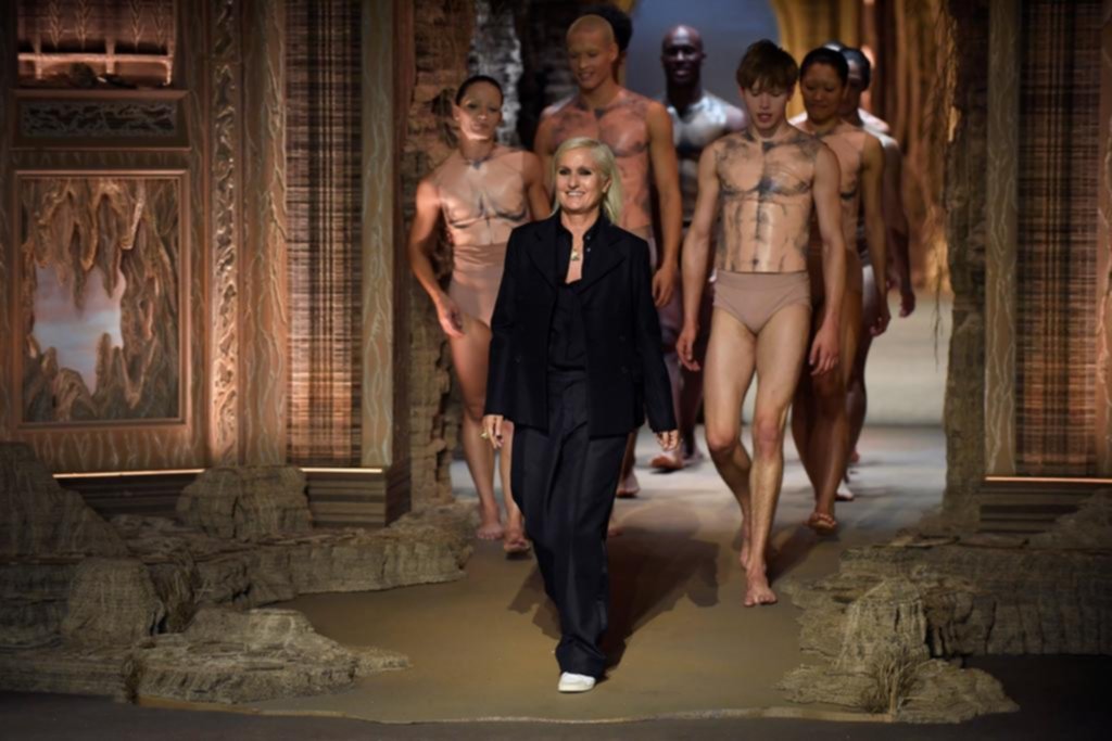 ADior: el gigante francés despide a su histórica directora artística