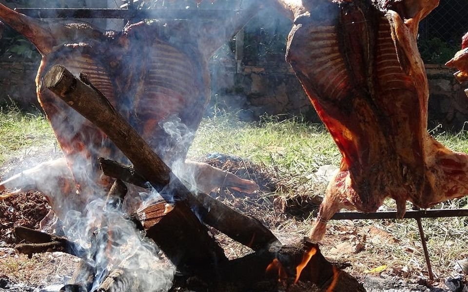Se realiza la Primera Fiesta del Cordero en Magdalena: asado, tradición y música este domingo