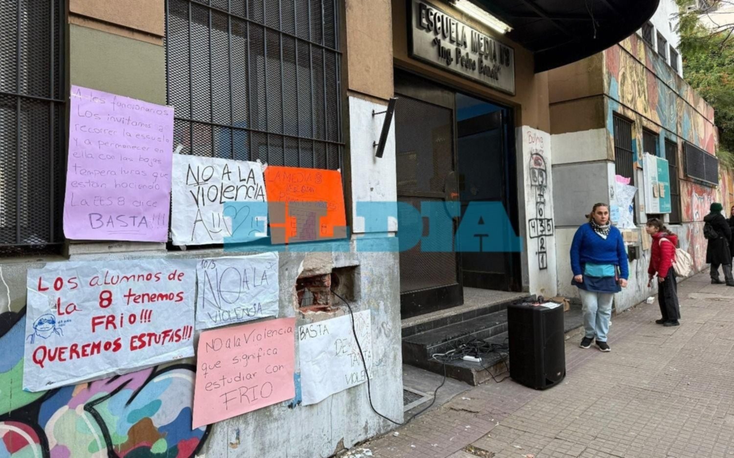 Otra protesta escolar en La Plata por falta de gas y estufas