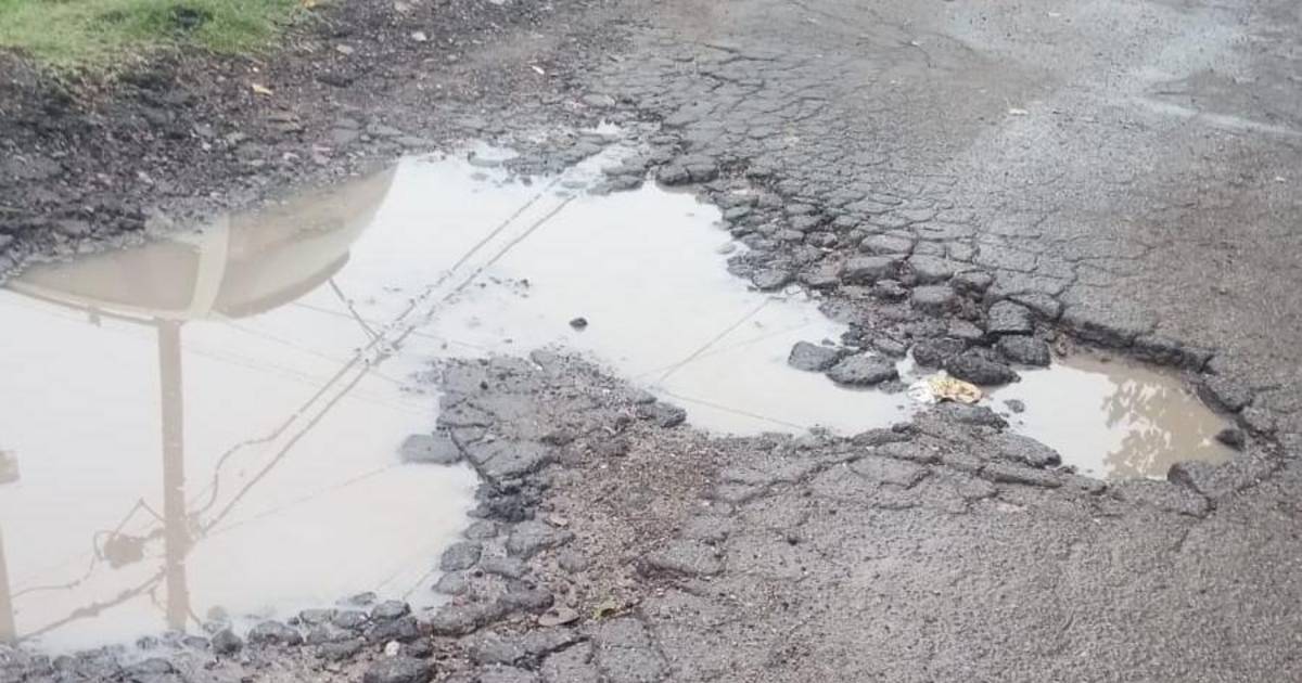 Siguen los reclamos por el mal estado de las calles que rompe autos en ...