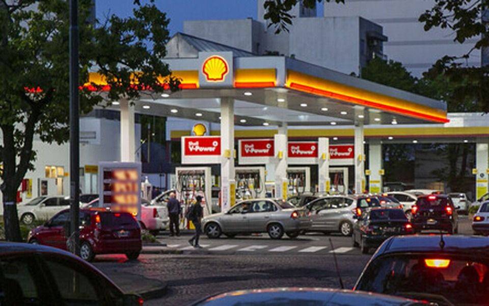 Nuevo aumento de combustibles en La Plata: Shell se sumó a YPF y ya hay subas de hasta 23% desde marzo