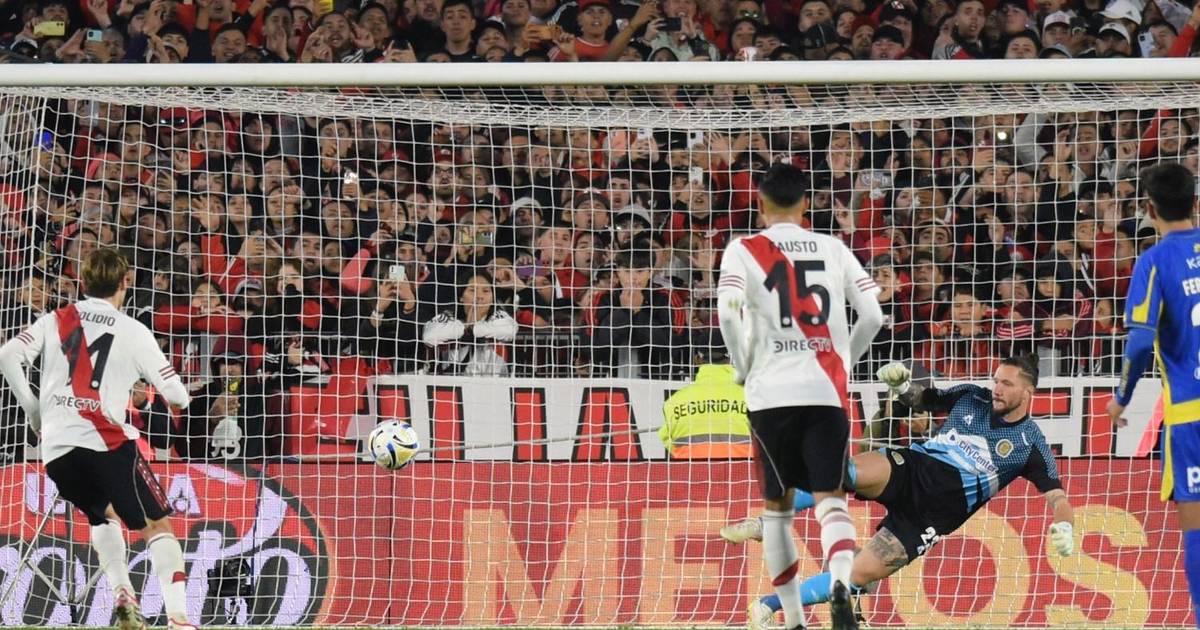 Con gol de penal de Colidio, River le ganó a Rosario Central 1 a 0 y ...