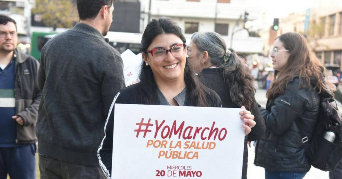 Organizaciones sociales y sindicatos marchan contra el ajuste en Salud ...