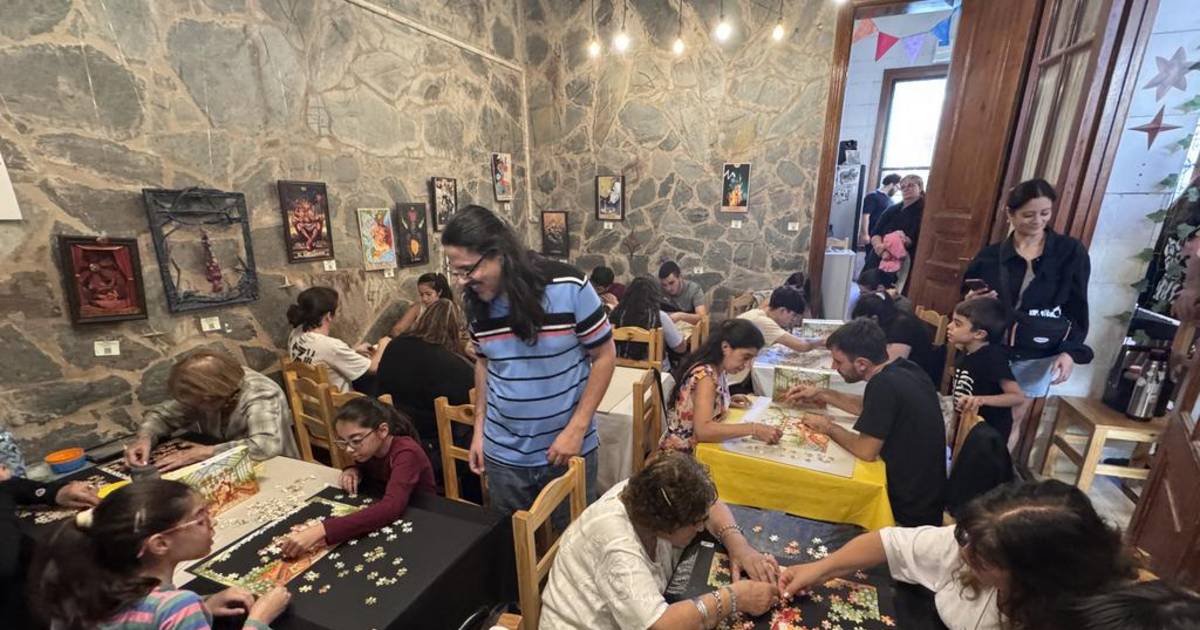 Encuentros puzzleros: diversión, competencia y camaradería para armar | El Dia