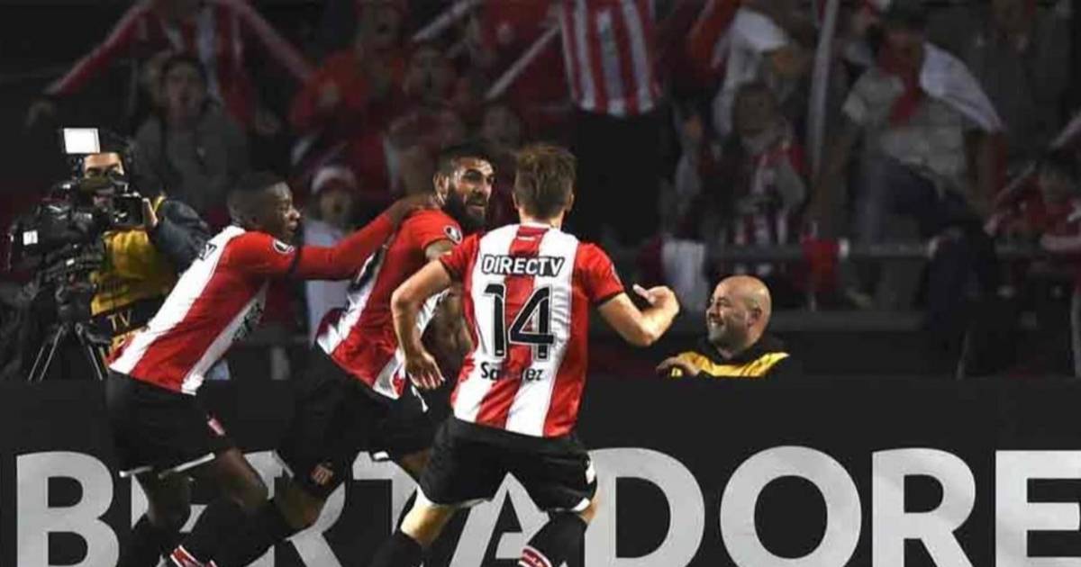 Estudiantes y el historial ante los colombianos | El Dia