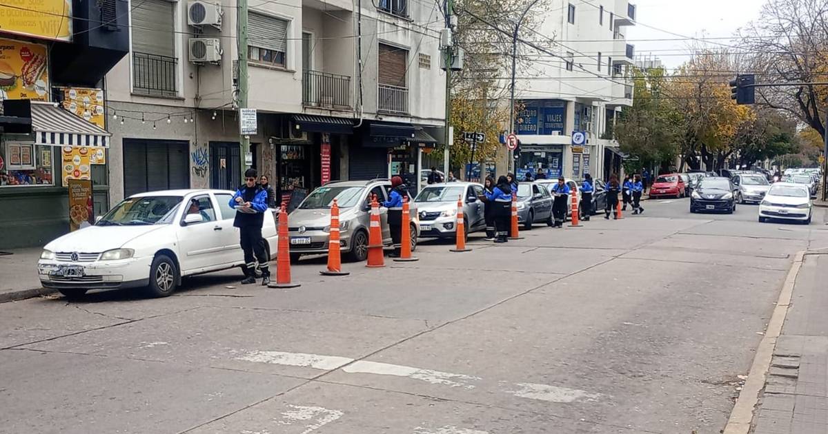 En La Plata salen a la caza de choferes de Uber y DIDI: operativo en la Terminal | El Dia