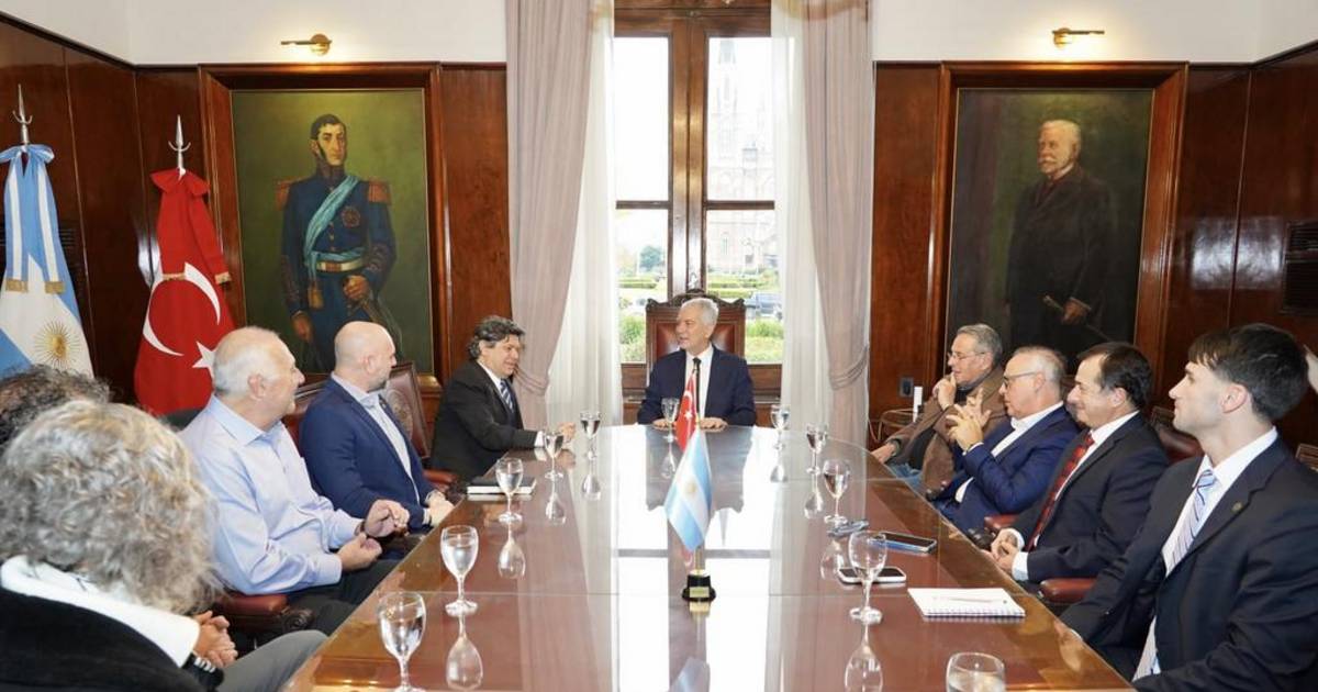 Anuncian la construcción en La Plata del primer laboratorio de robótica | El Dia