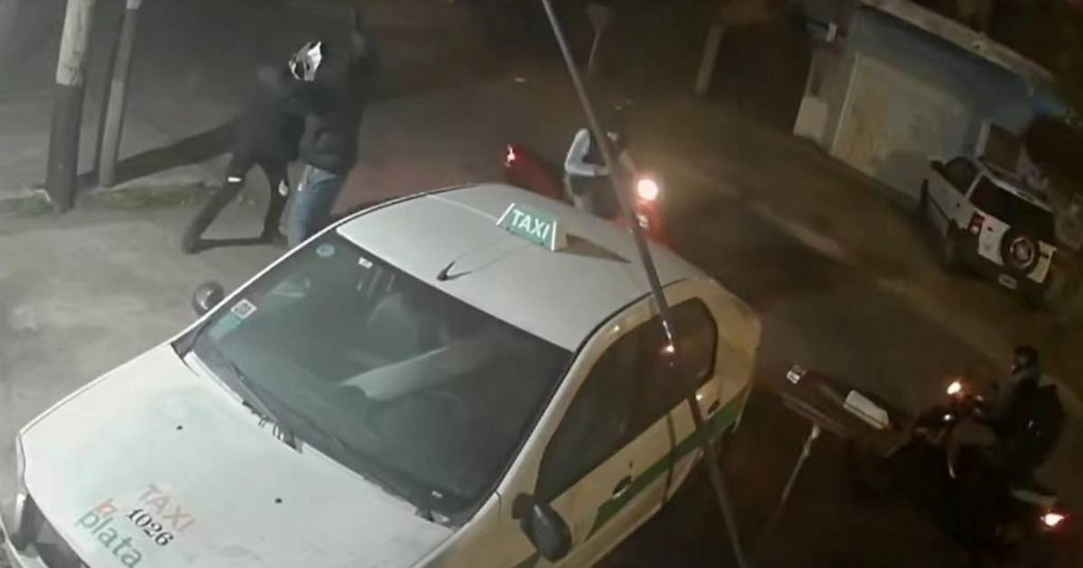 Motochorros armados atacaron en Los Hornos | El Dia