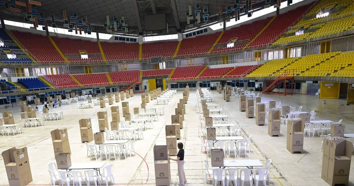 Colombia vota al sucesor de Petro en una elección marcada por la polarización | El Dia
