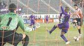 Al final la cancha se la bancó bien