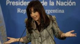 La Presidenta minimizó la derrota y Kirchner deja jefatura del PJ
